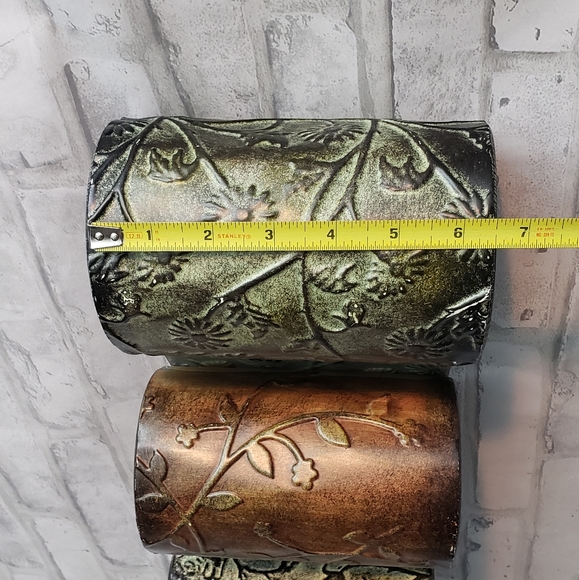 Artistic 5-Bottle Wave Wall-Mount Wine Rack - Brown/Green - Picture 8 of 9